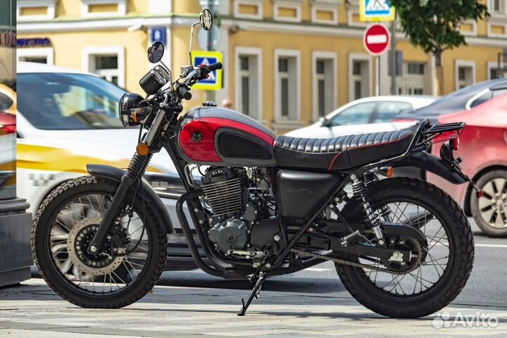 Мотоцикл honda cb 400ss replica