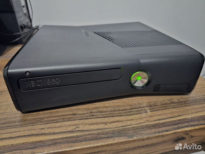 Xbox 360 Slim freeboot aurora 500gb 60 игр