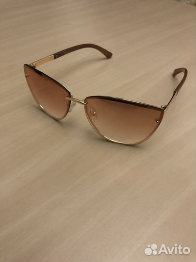 Солнцезащитные очки женские