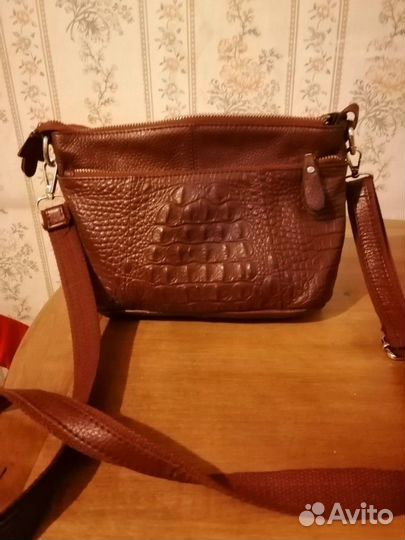 Женская сумка через плечо