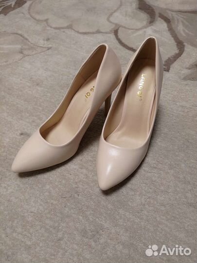 Женские туфли