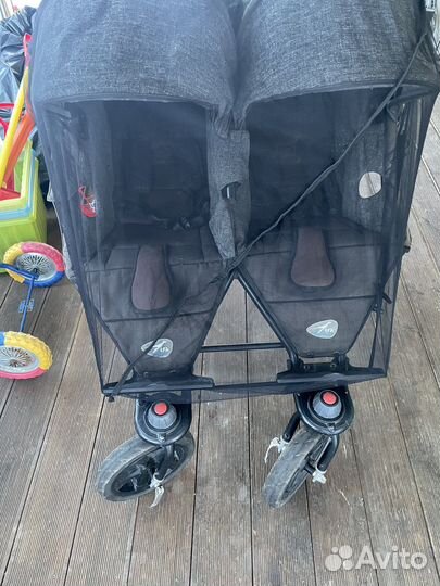 Коляска для двойни tfk