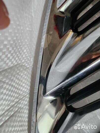 Продам решетку радиатора murano z51