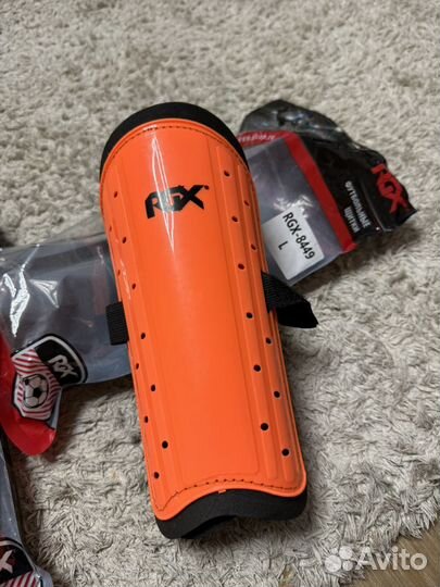 Футбольные щитки RGX размер L