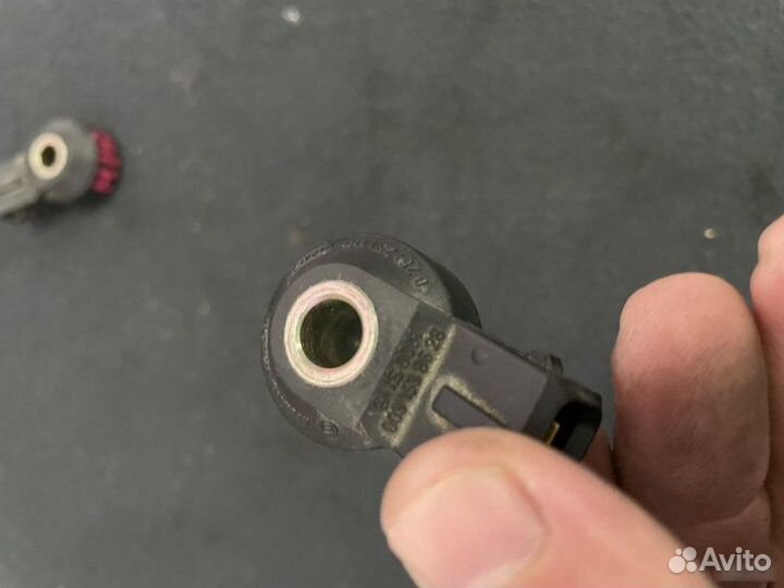 Датчик детонации Mercedes-Benz E Klass W210