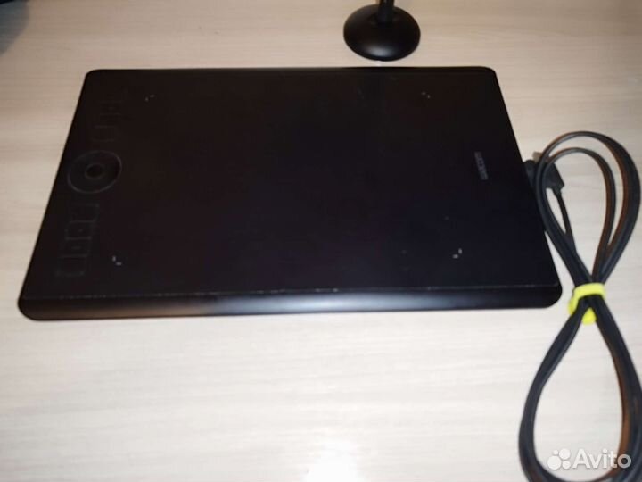 Графический планшет wacom intuos pro