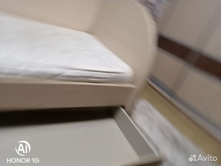 Кровать для подростка с матрасом