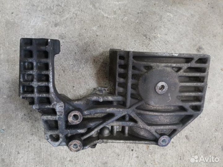 Кронштейн компрессора кондиционера Chery Qq6 S21