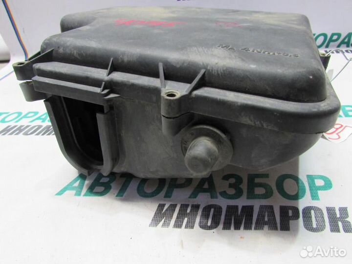 Корпус блока предохранителей для Volkswagen Passat