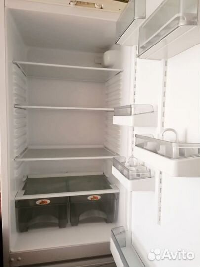 Продам холодильник Атлант