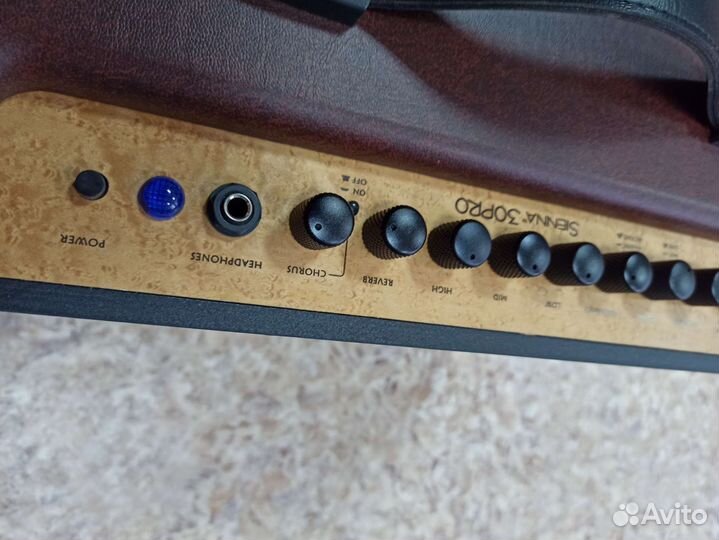 Комбоусилитель для акустической гитары Kustom