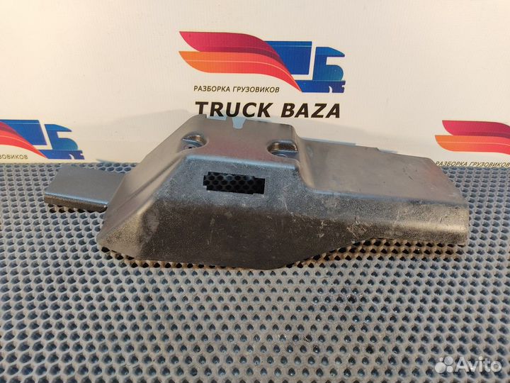 Накладка замка бардачка Iveco Stralis