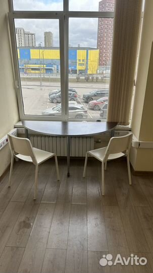 Стол и 2-а стула