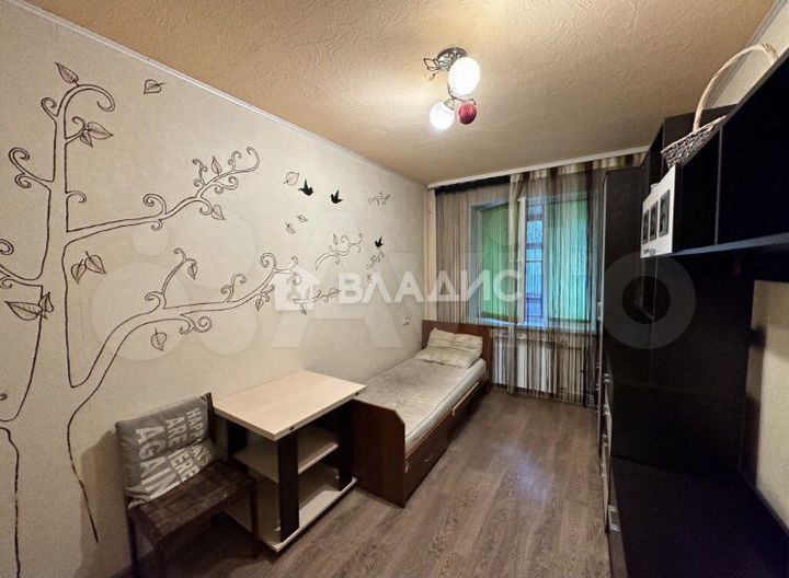 Комната 14 м² в 4-к., 5/5 эт.