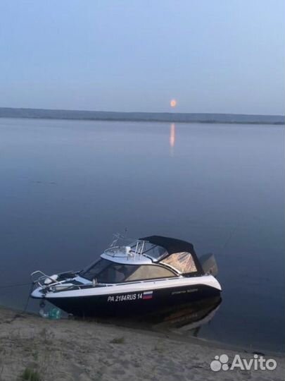 Катер «Phoenix 600HT”