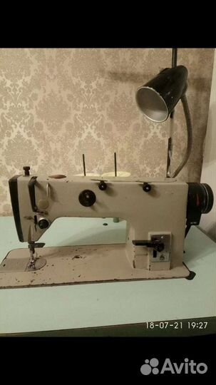 Швейная машина