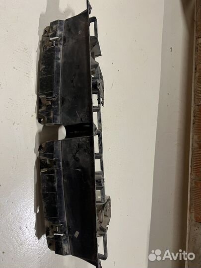 Средний кронштейн крепления зд бампера бмв х5 е70