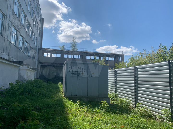 Здание, 5785 м²