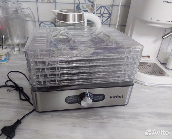 Сушилка для овощей и фруктов Kitfort KT-1913