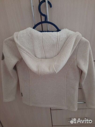 Теплая кофта для девочки