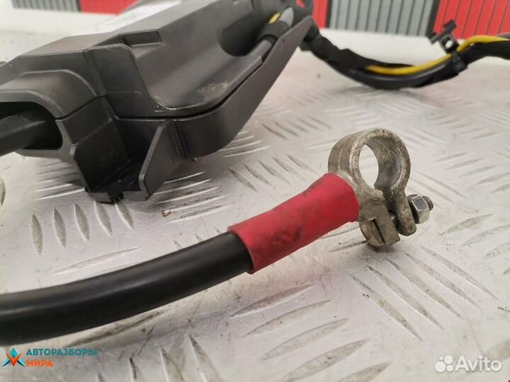 Клемма аккумулятора плюс Audi A6 4F/C6 2005