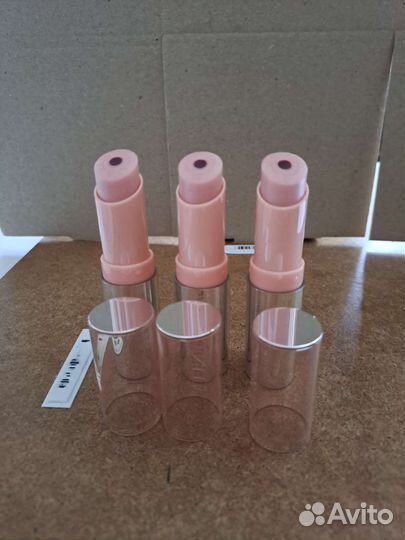 Увлажняющий бальзам для губ Clinique