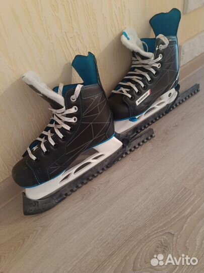 Коньки хоккейные