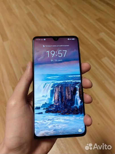 Huawei mate 20 в отличном состоянии