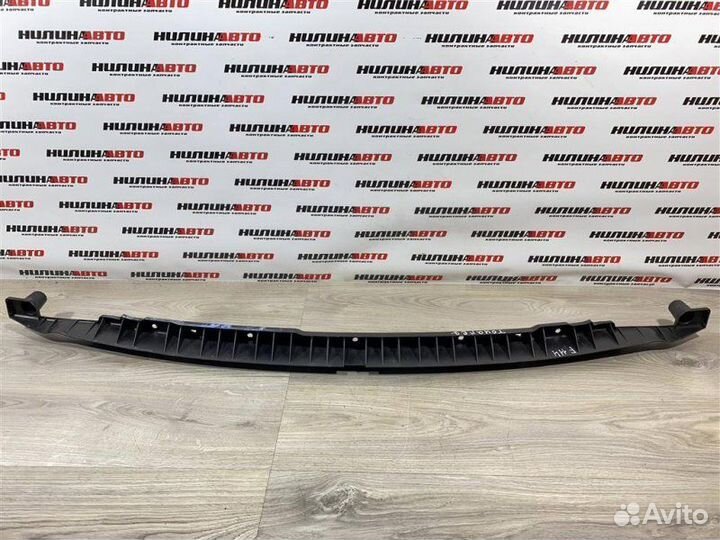 Кронштейн заднего бампера центральный Volkswagen