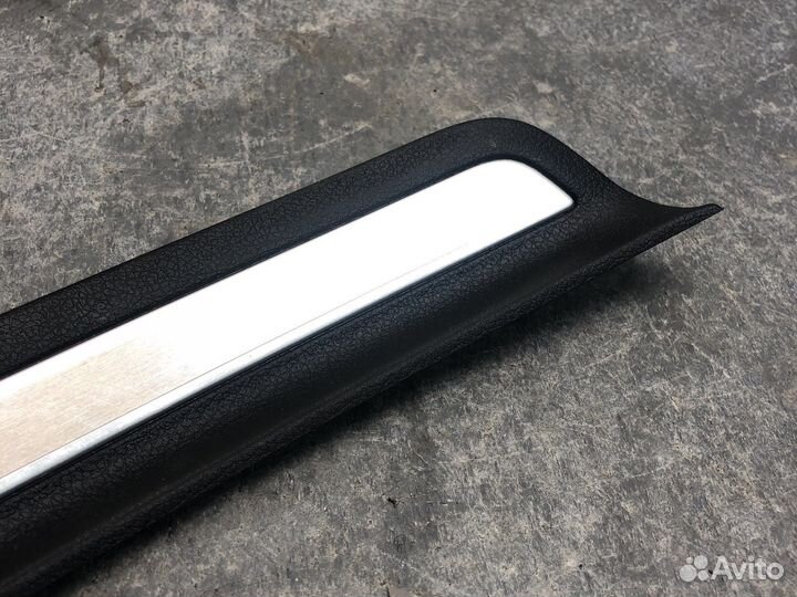 Зад прав вставка порога Stinger GT