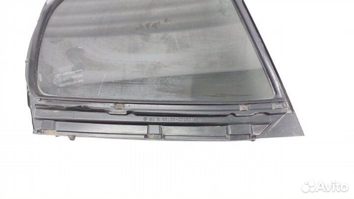 Стекло двери (форточка) заднее правое Toyota Camry