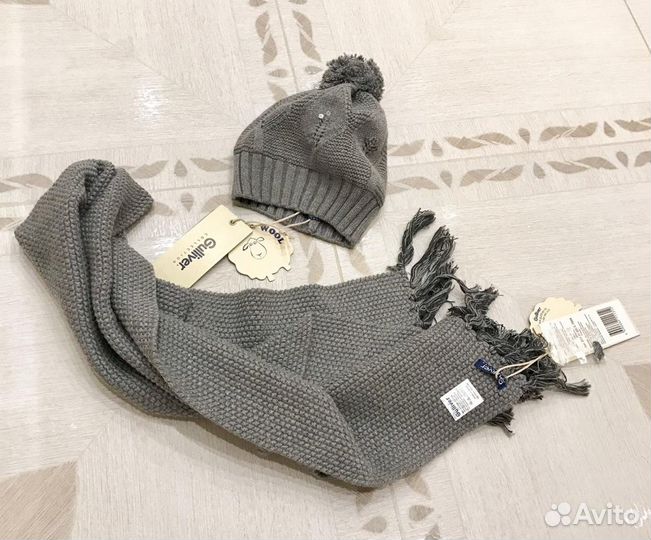 Продам новый комплект шапка+шарф Гулливер