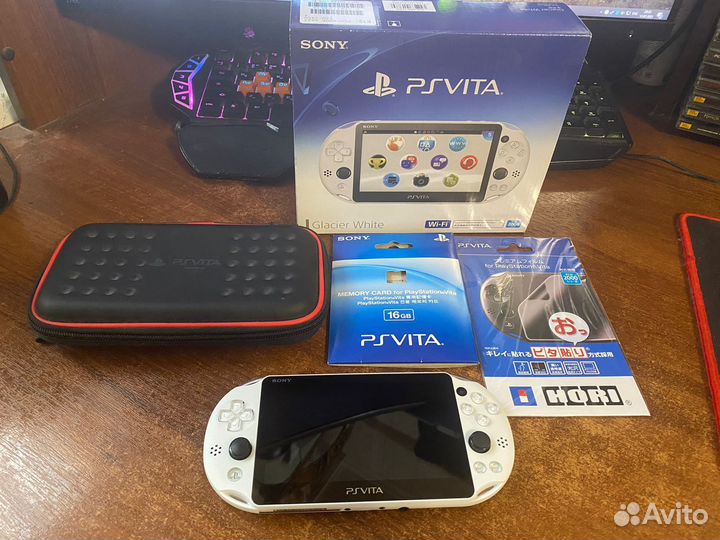 PS Vita Slim (sony playstation vita)