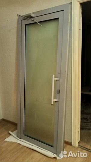 Металлическая дверь бу