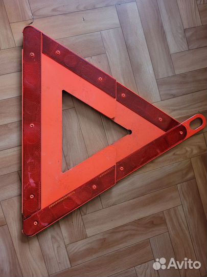 Знак аварийной остановки Mercedes w202 оригинал