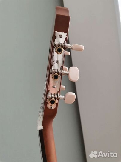 Классическая гитара yamaha c40