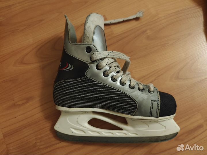 Коньки хоккейные детские 38 размер