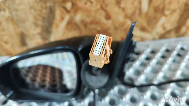 Зеркало наружное левое Audi A8 D3 (S8) 2005