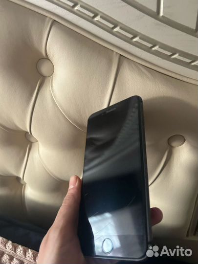 iPhone 8, 128 ГБ