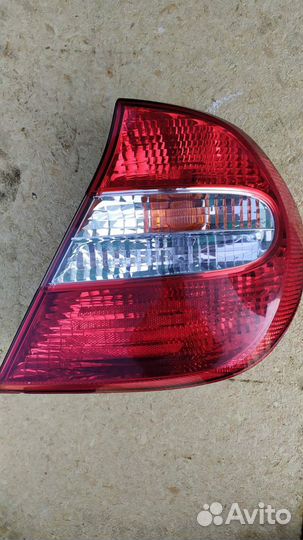 Задний правый фонарь toyota camry V30