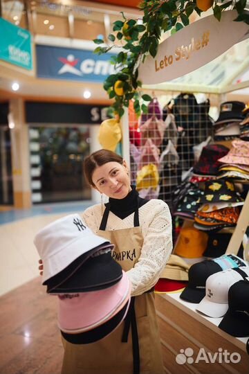 Продавец на Школьную ярмарку