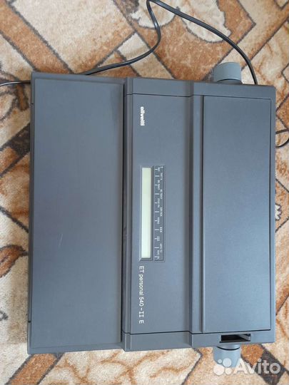 Печатная пишущая машинка olivetti