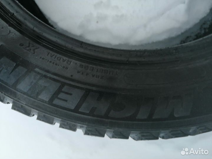 Michelin X-Ice North 235/55 R17