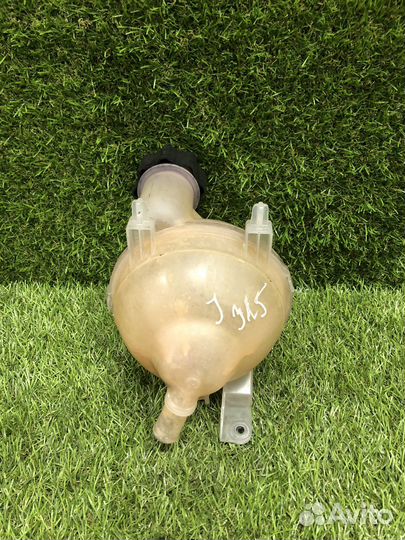 Расширительный бачок Peugeot 308