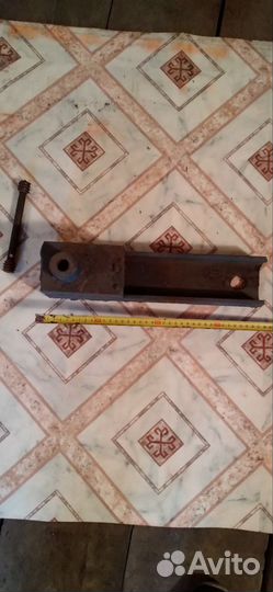 Замок винтовой