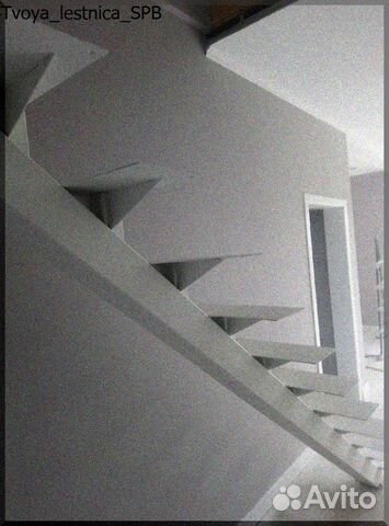 Лестница на второй этаж Монокосоур