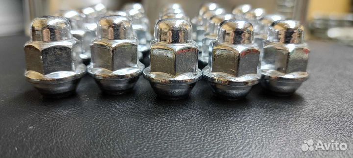 Оригинальные гайки 12*1,5