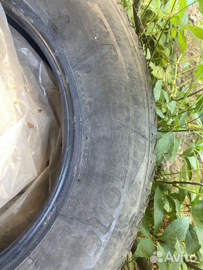 Bridgestone Blizzak Ice 255/65 R17