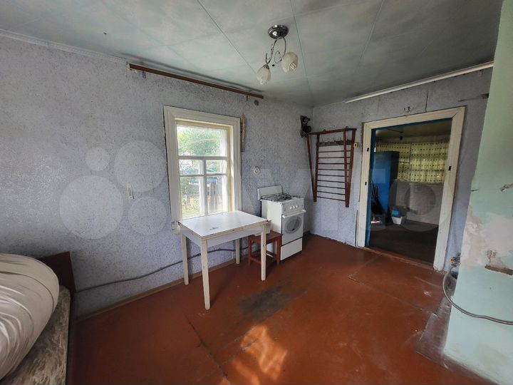 Дом 32 м² на участке 7 сот.