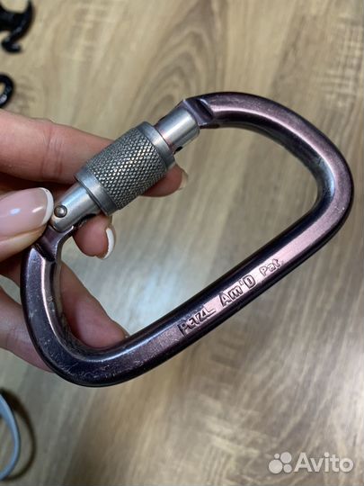 Карабин Petzl screw